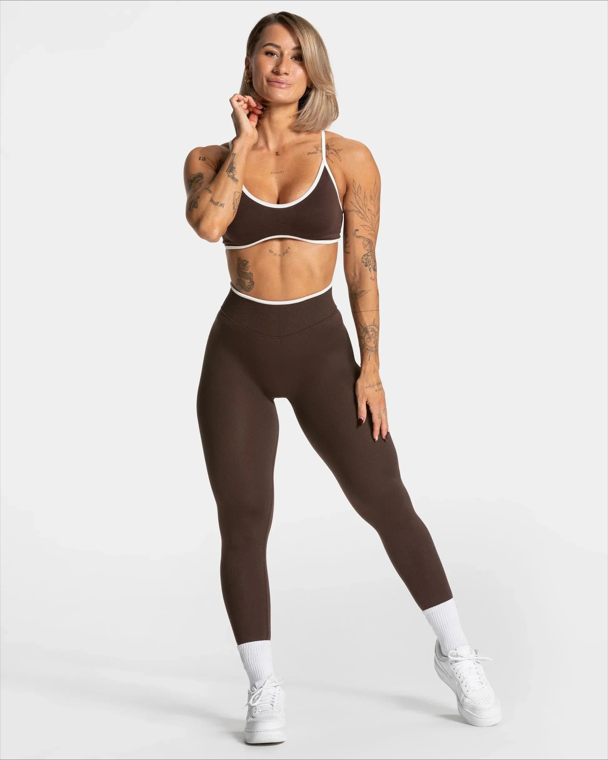 Contour Edge Legging