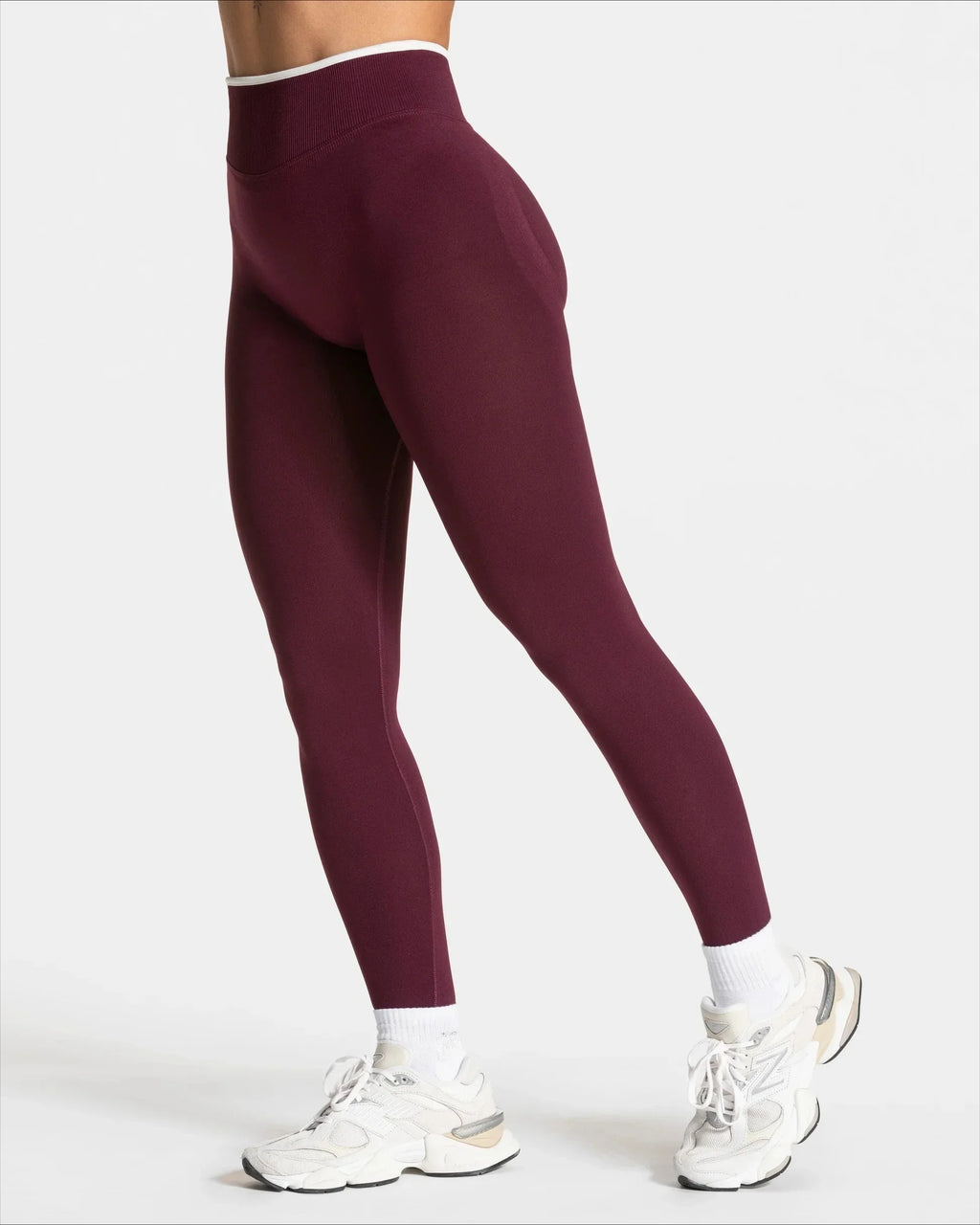 Contour Edge Legging